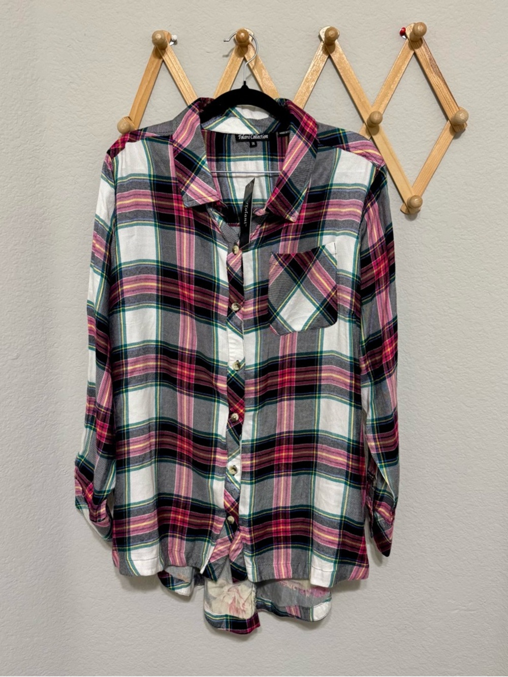 NWT! Tolani Plaid Aubrey Fuschia/ Ivory Mixed Media Print Button Down Size 1X